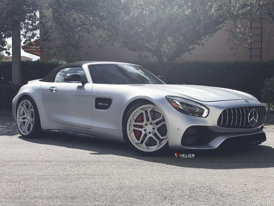  Mercedes-AMG GT C on Velos Wheels (XX) 2019 года  (фото 1 из 6)